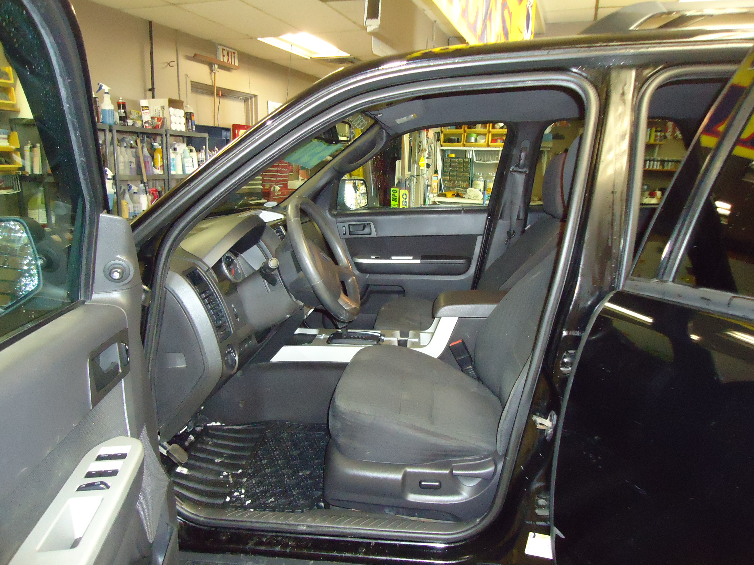 2009 Ford Escape 2wd Interior Bob Currie Auto Sales