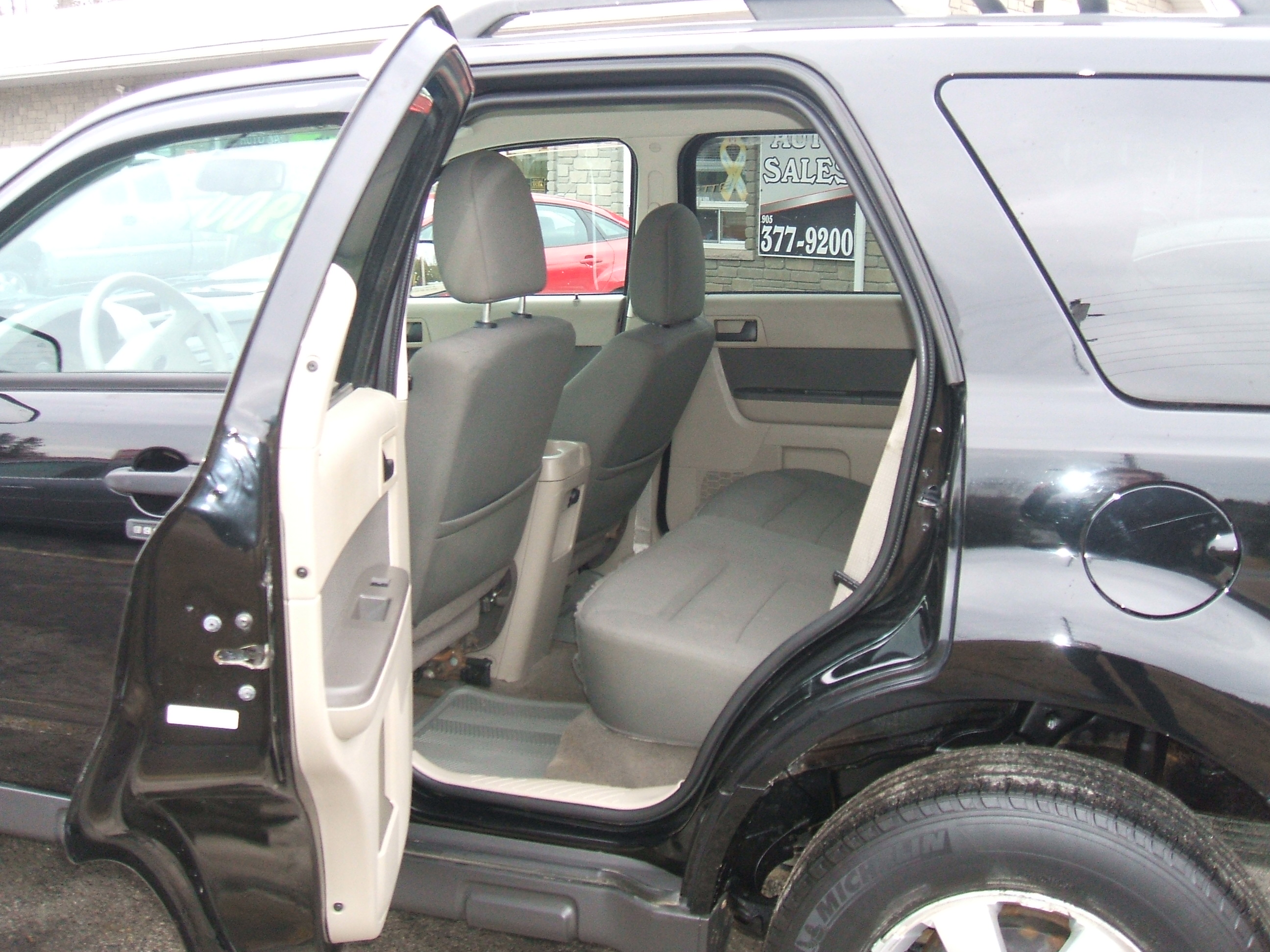 2009 Ford Escape Xlt 4x4 Interior 5 Bob Currie Auto Sales