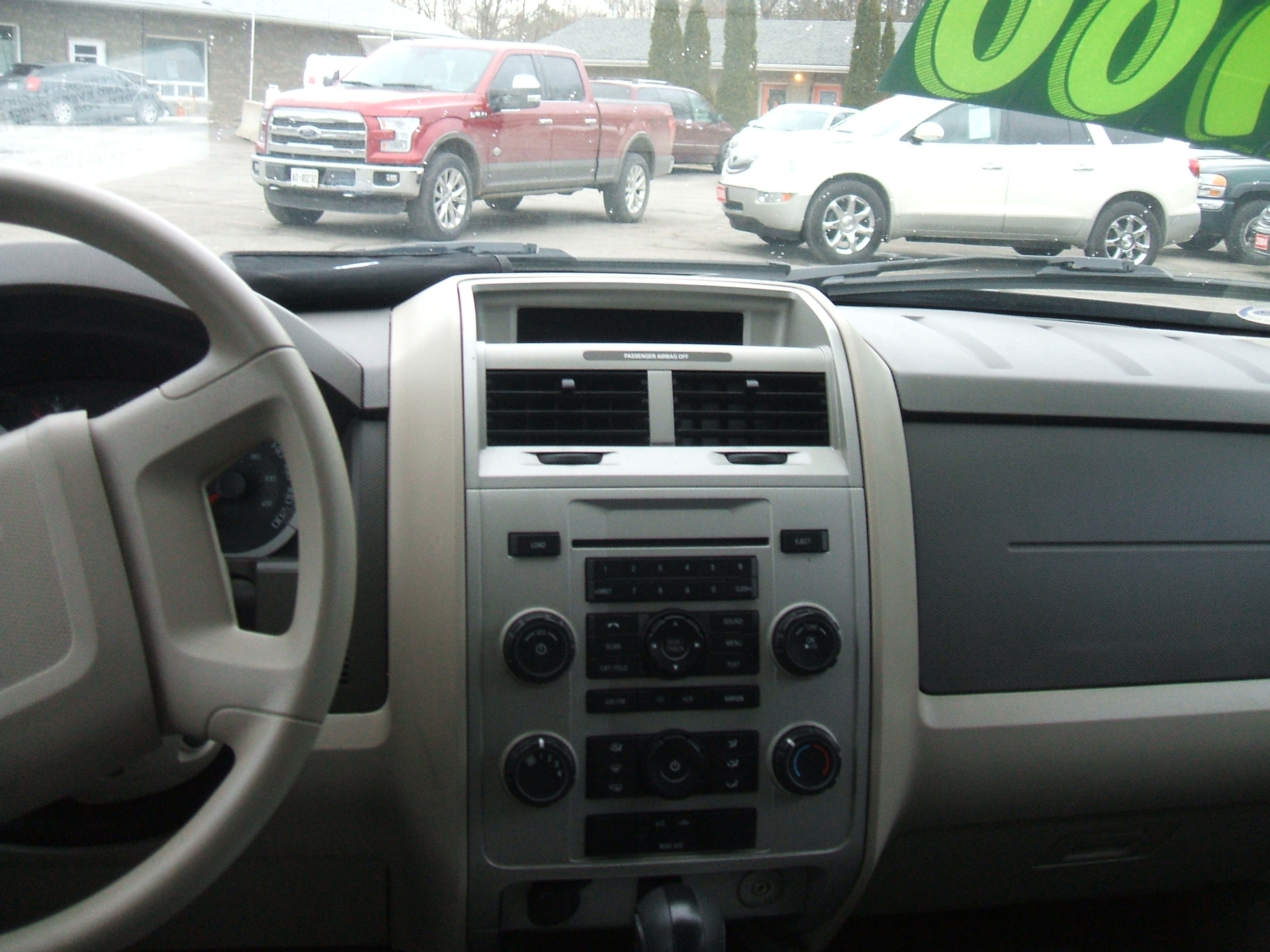 2009 Ford Escape Xlt 4x4 Interior 6 Bob Currie Auto Sales