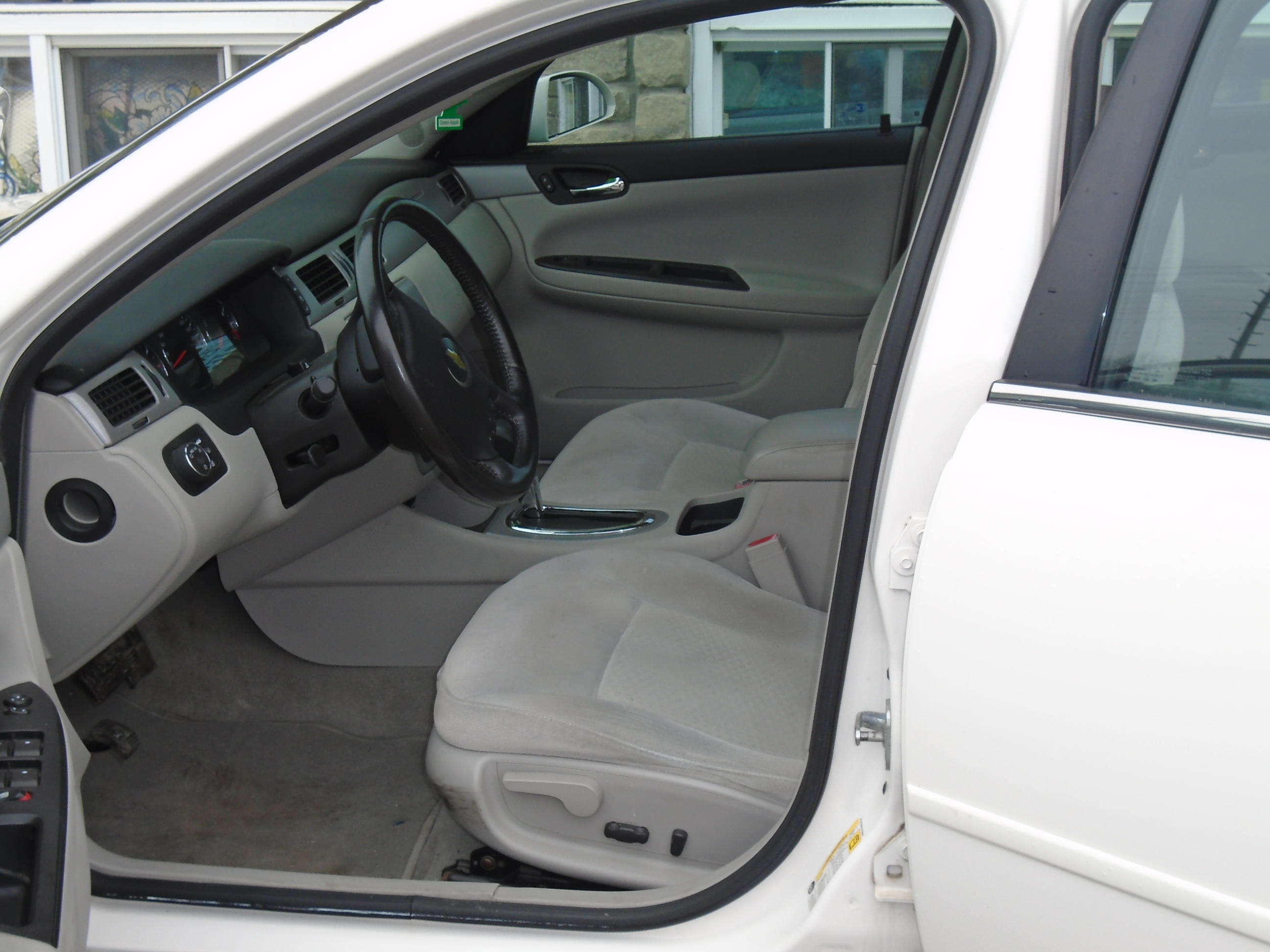 2006 Chev Impala Interior 5 Bob Currie Auto Sales