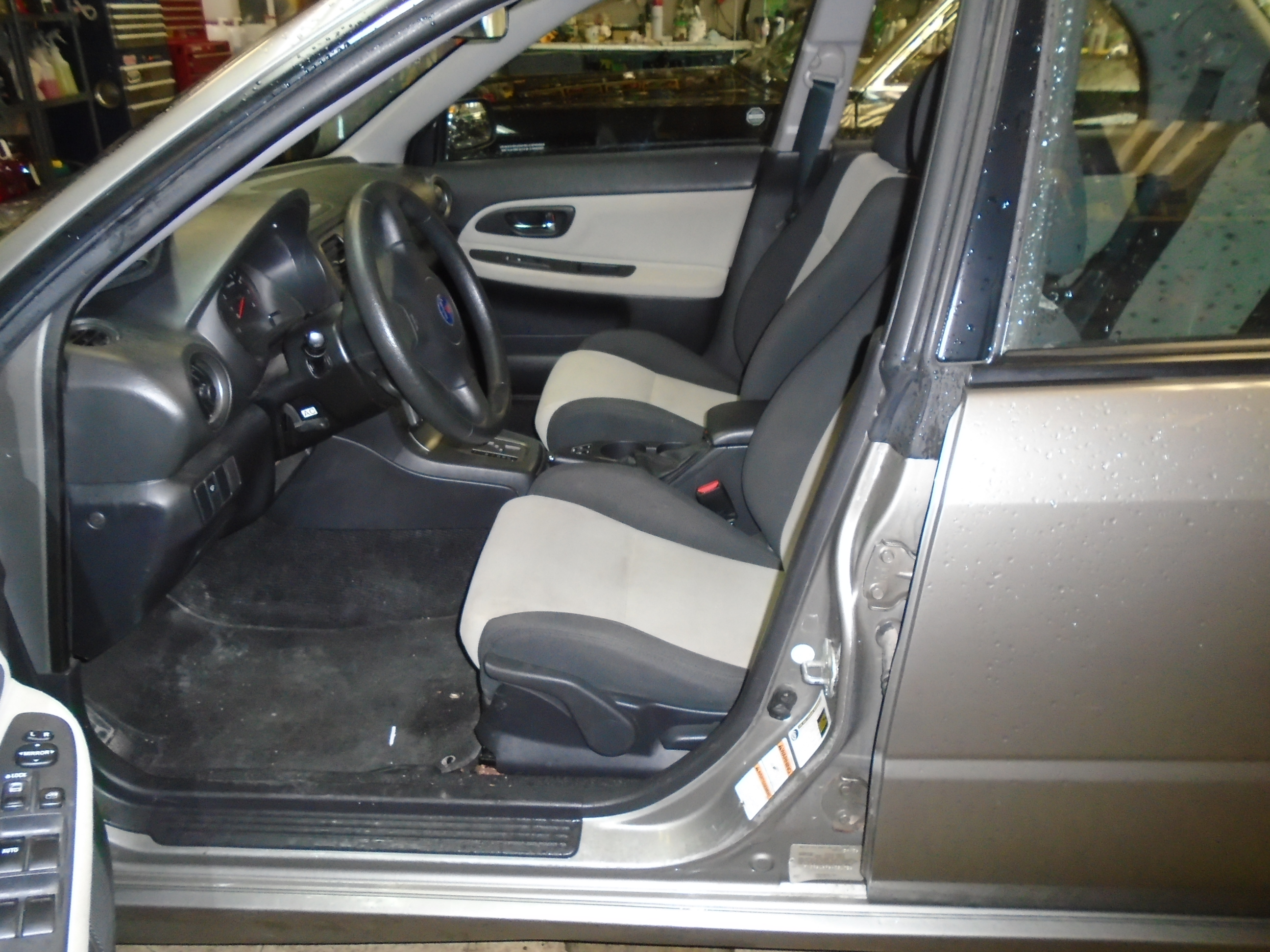 2006 Saab 9 2x Interior 1 Bob Currie Auto Sales