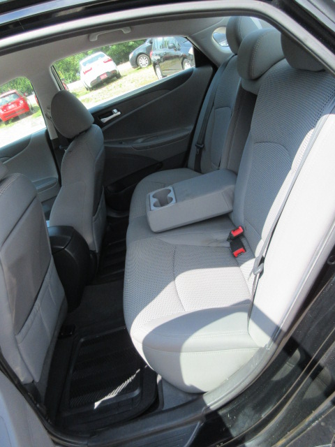 2011 Hyundai Sonata Interior 1 Bob Currie Auto Sales