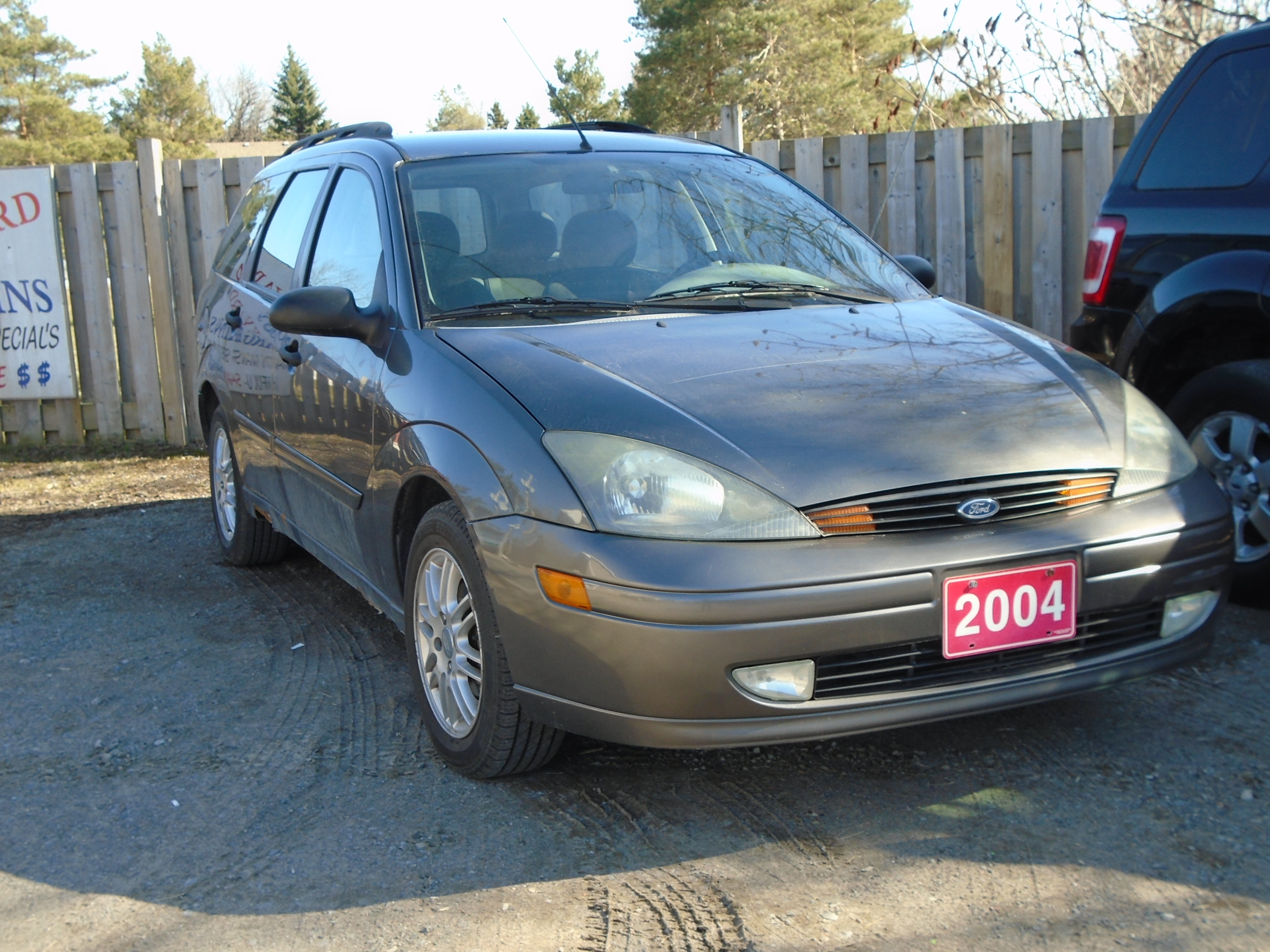 2004 Ford focus wagon tires #4